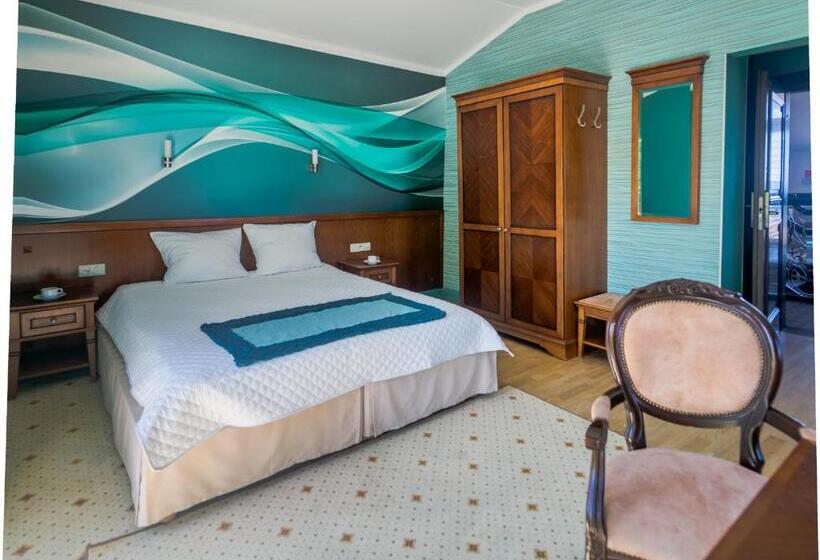 豪华家庭房间, Apollo