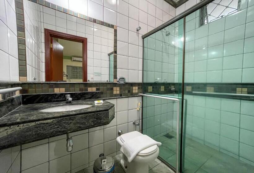 스탠다드 룸, Canada