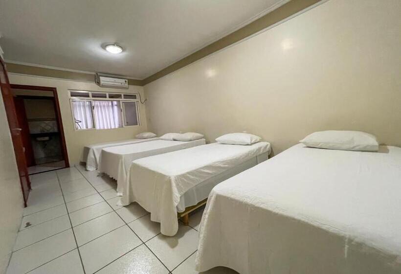 디럭스 트리플 룸, Canada