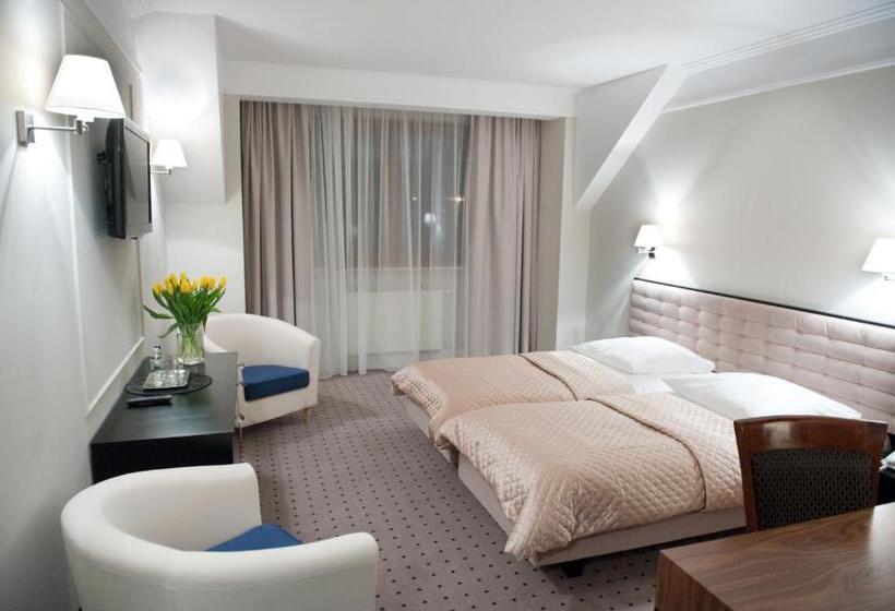 اتاق استاندارد, Focus