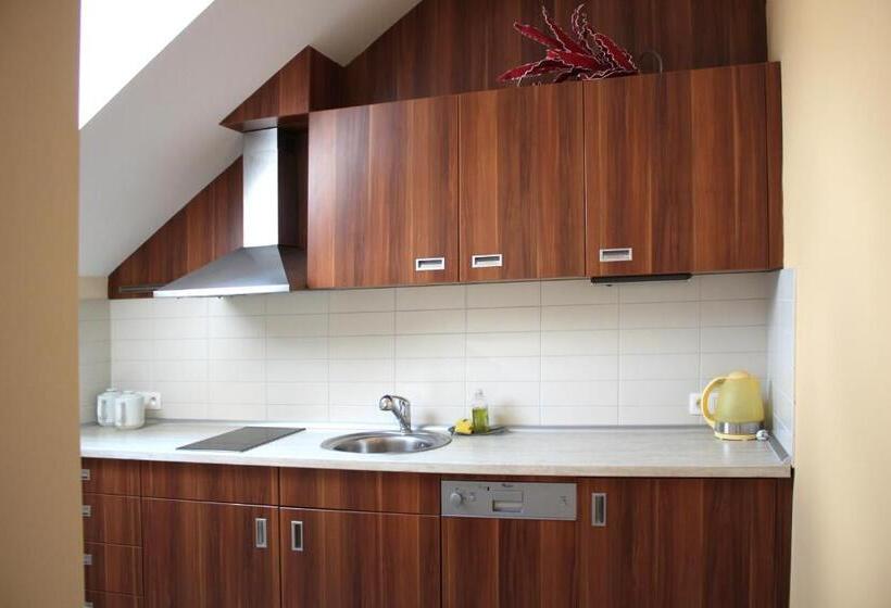 آپارتمان 3 خوابه, Helios