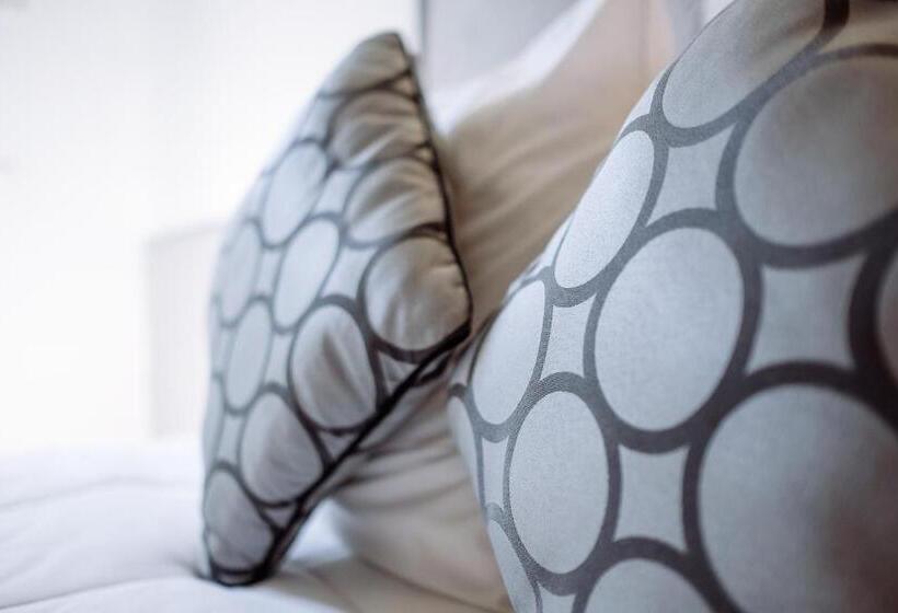 スタンダード4人部屋, Hôtel Pedussaut