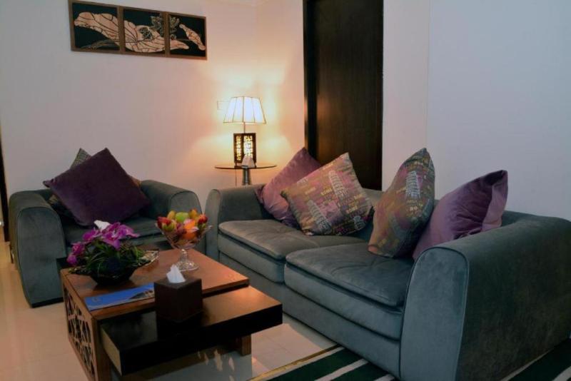 高级大房间, Millennia Olaya