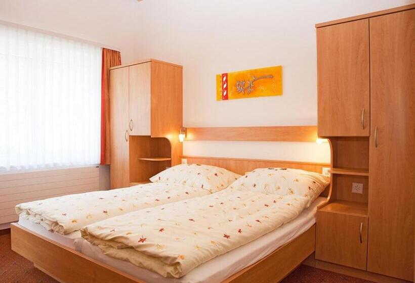 标准间, Monte Moro