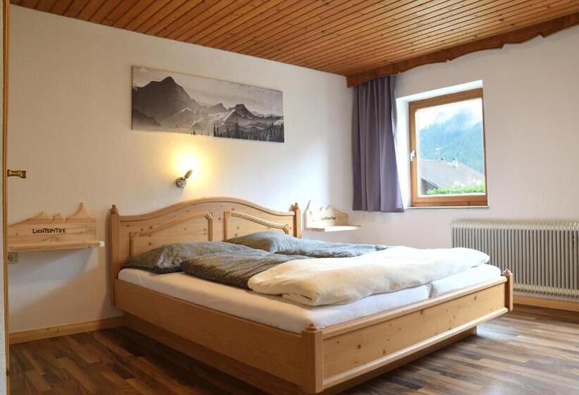 标准间带山景, Pension Lichtspitze