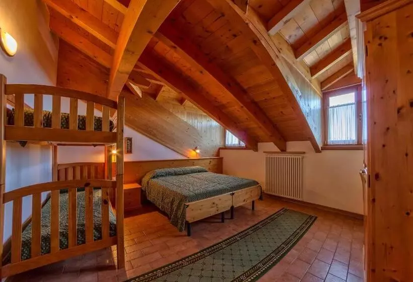 スタンダード４人部屋, Rifugio Predaia Ai Todesci
