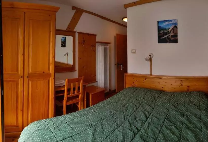 ベーシックルーム, Rifugio Predaia Ai Todesci