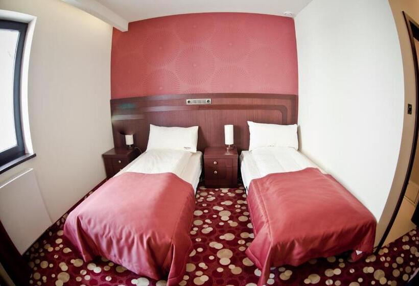 חדר קומפורט, Rodan