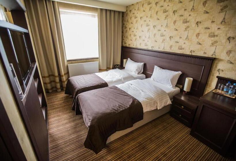 דירה בת חדר שינה 1 עם מרפסת, Rodan