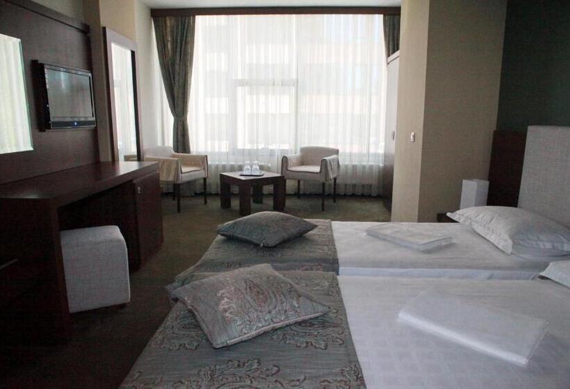 اتاق استاندارد, Royale