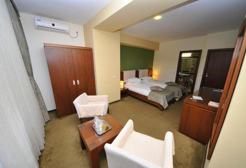 اتاق استاندارد یک نفره, Royale