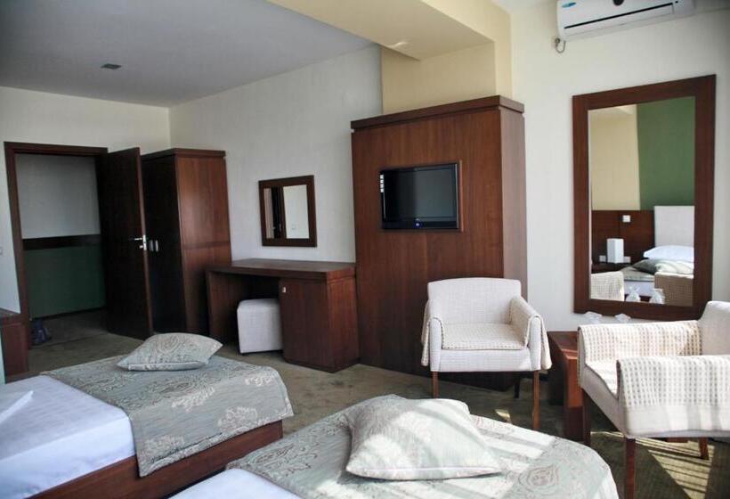 اتاق استاندارد یک نفره, Royale