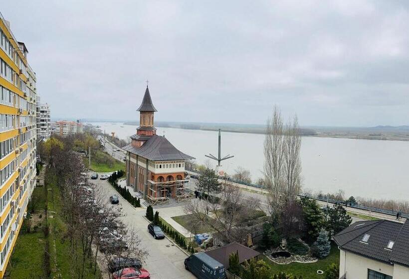 استودیوی استاندارد, Royale