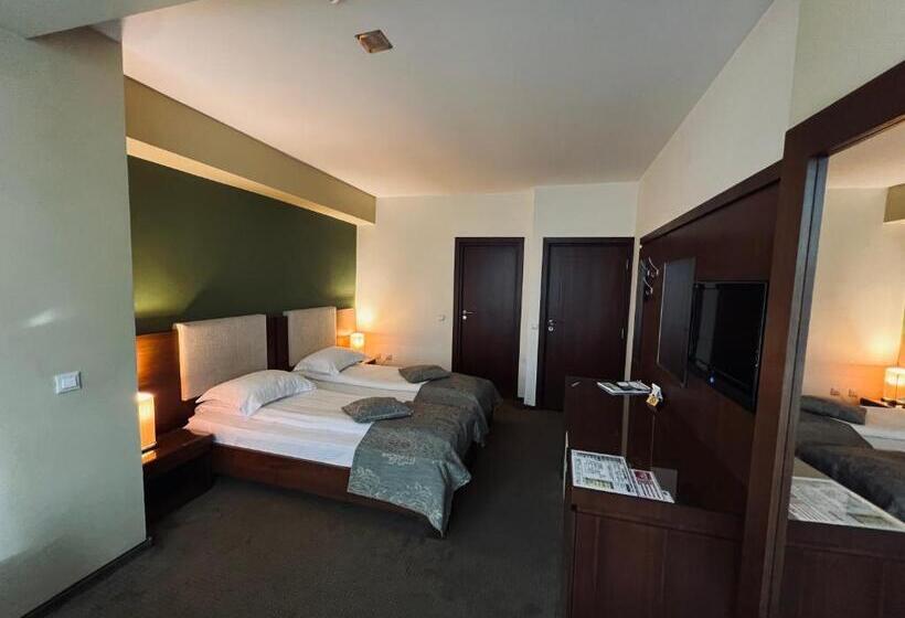 اتاق استاندارد, Royale