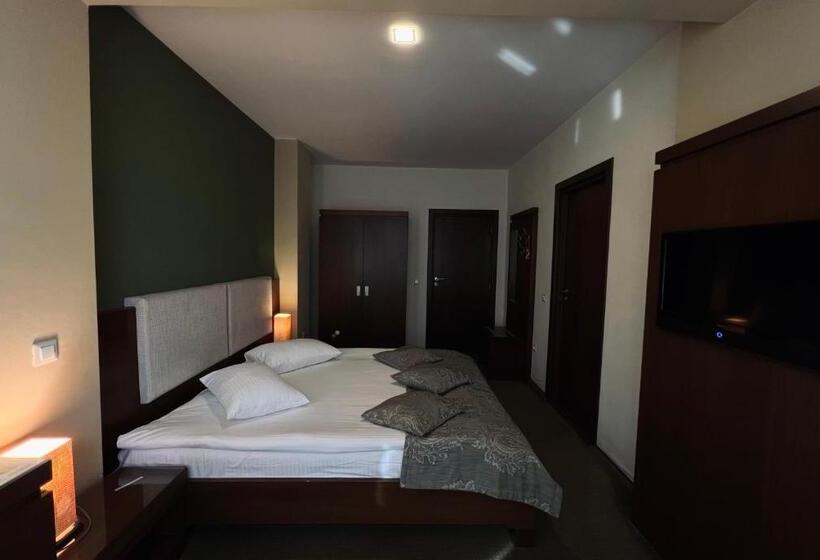 اتاق استاندارد, Royale