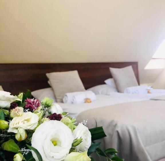 חדר סופריור, Rycerski