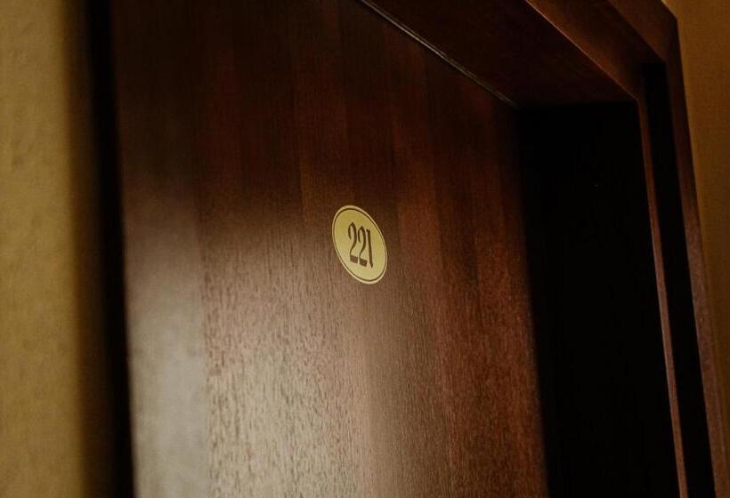 חדר סטנדרט יחיד, Rycerski