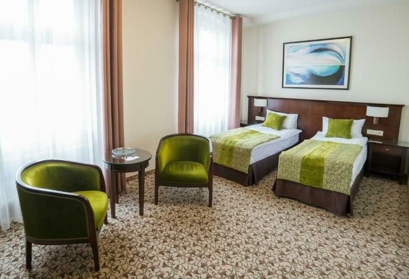 스탠다드 룸, Starka