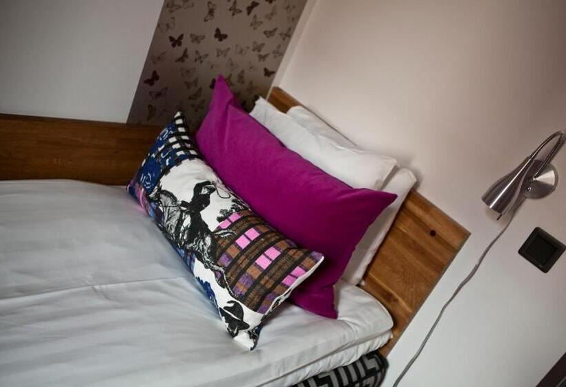 标准单人间, Stora Hotellet Osby
