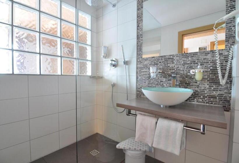 标准间, Traube   Stelvio