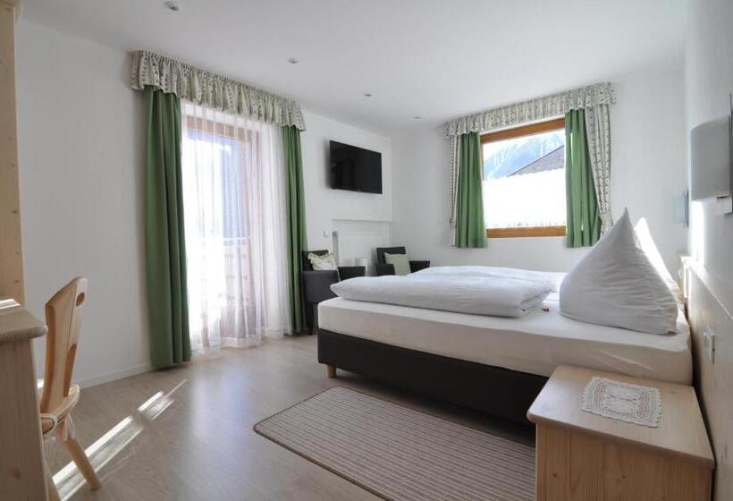 标准三人间, Traube   Stelvio