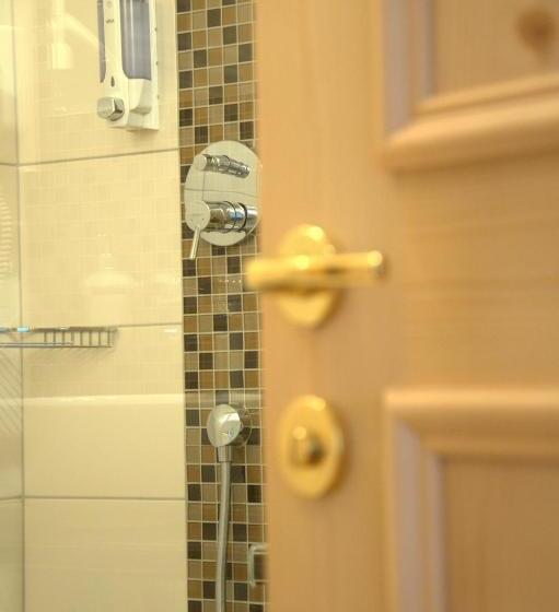 标准单人间, Traube   Stelvio