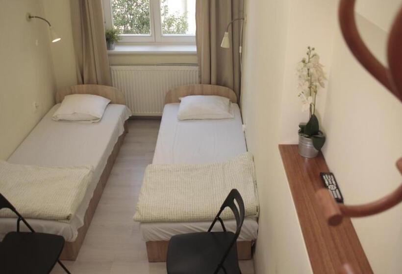 스탠다드 룸, Pit Stop Hostel