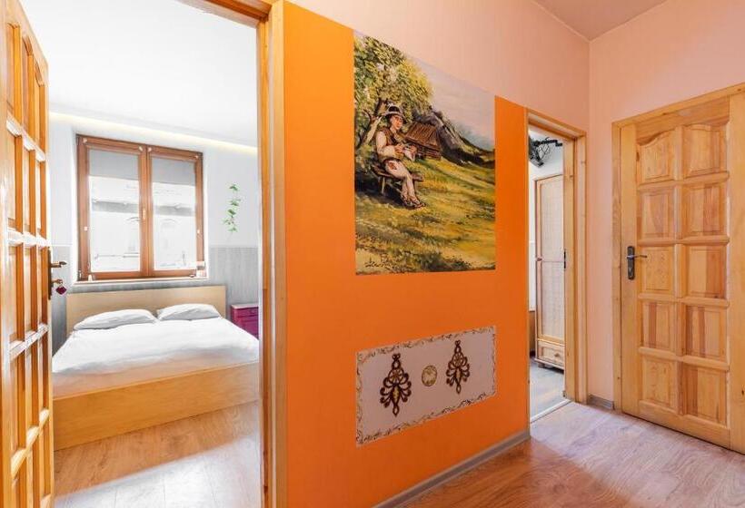 带共用浴室的标准房间, Top Hostel Pokoje Gościnne