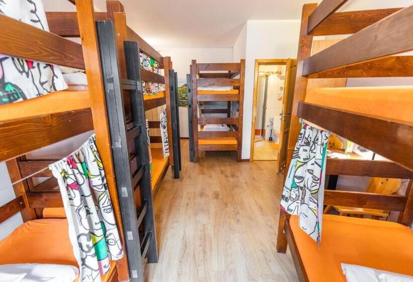 اتاق خانوادگی, Top Hostel Pokoje Gościnne