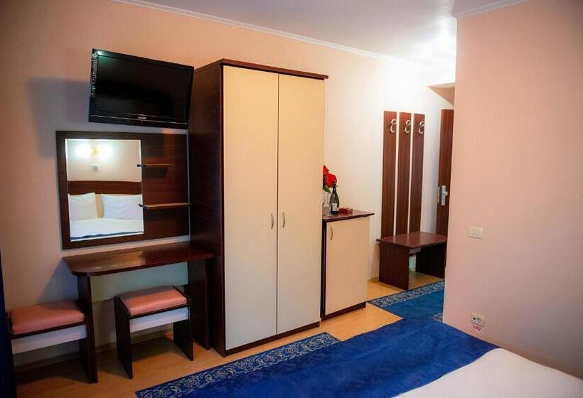 חדר סטנדרט עם מרפסת, Casa Maia