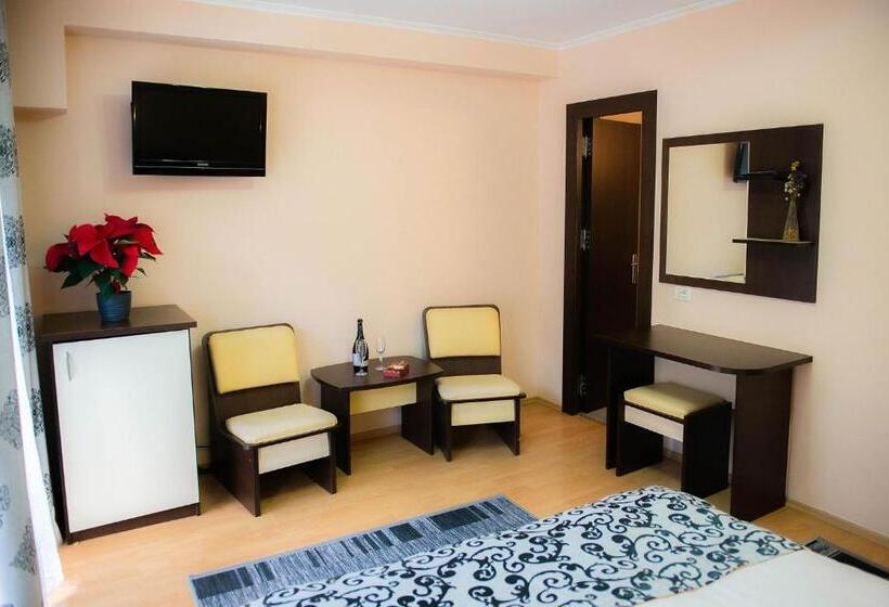 חדר סטנדרט עם מרפסת, Casa Maia