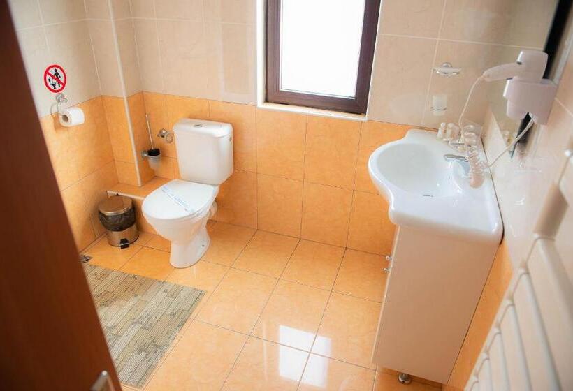 דירת שני חדרים, Casa Maia