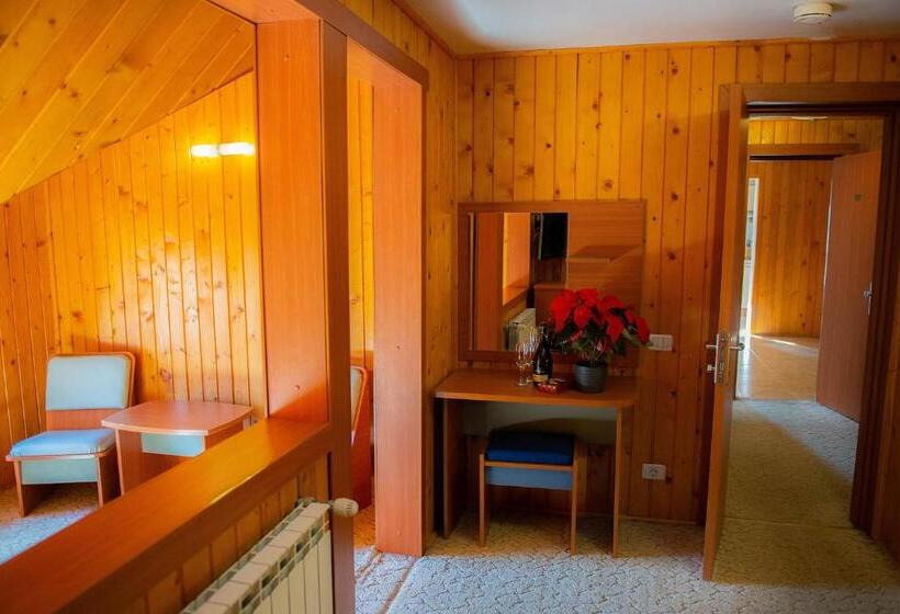 דירת שני חדרים, Casa Maia