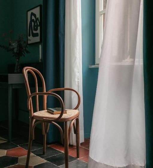 סוויטת ג'וניור, Passepartout