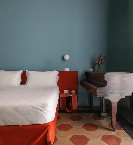 סוויטת ג'וניור עם מרפסת, Passepartout