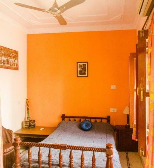 غرفة قياسية, Haveli Katkoun