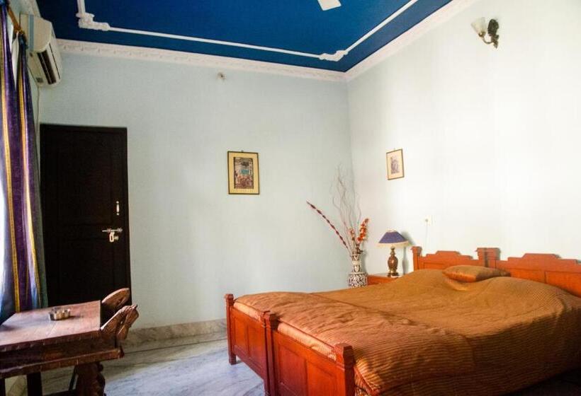 غرفة ديلوكس, Haveli Katkoun