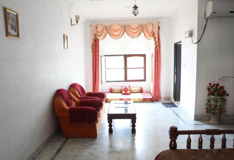 غرفة ديلوكس, Haveli Katkoun