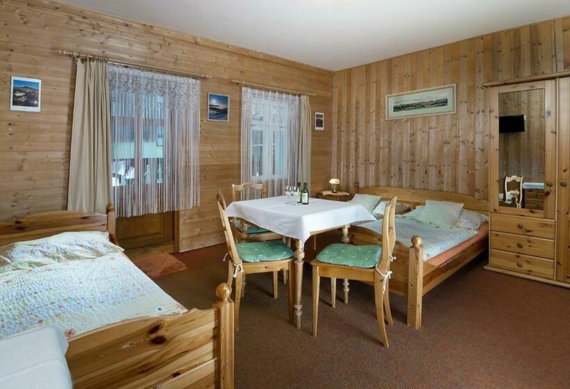 חדר סטנדרט לשלושה, Pension Jaruska