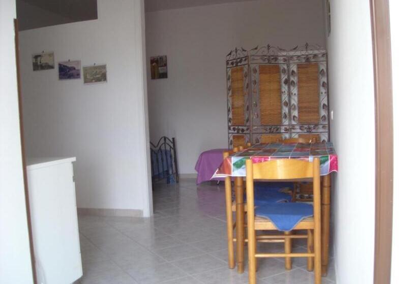 استودیوی استاندارد با چشمانداز دریا, B&b Il Convento