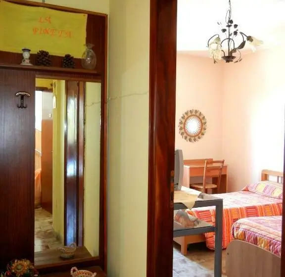 اتاق استاندارد, B&b La Pineta