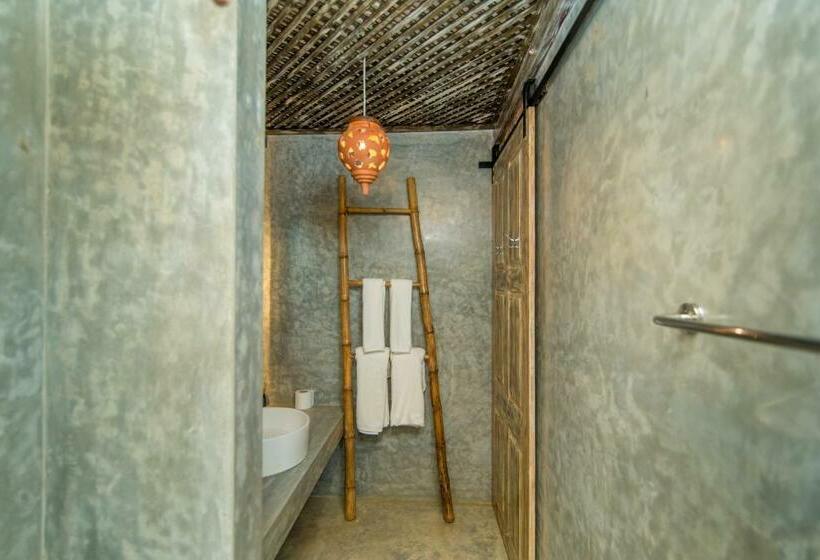 스탠다드 방갈로, D Canal House