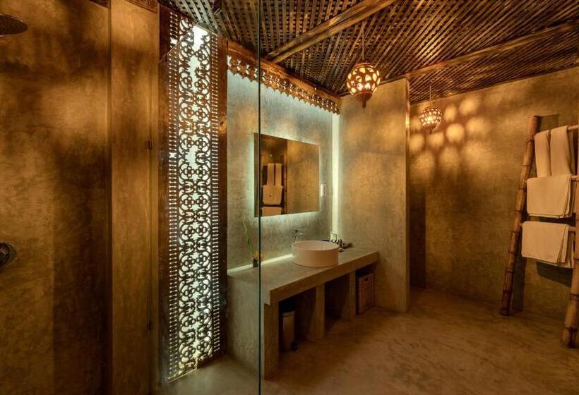 스탠다드 방갈로, D Canal House