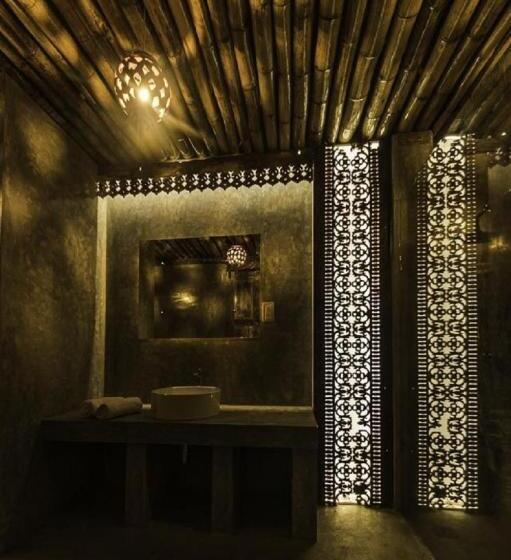 스탠다드 방갈로, D Canal House