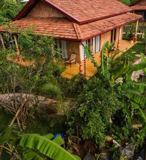 스탠다드 방갈로, D Canal House