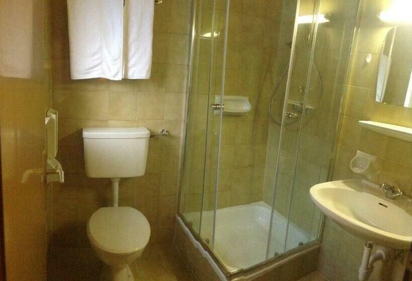 带观景的高级间, Garní Nëidia