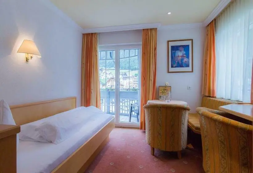 Habitación Estàndard Individual, Garni Martina