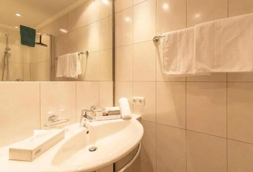 Apartament 3 Dormitoris, Garni Martina
