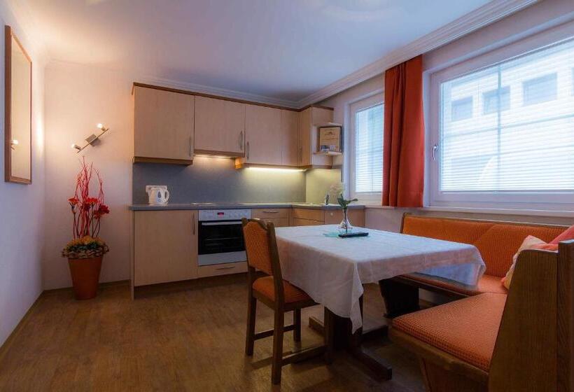 إستوديو قياسى, Garni Martina