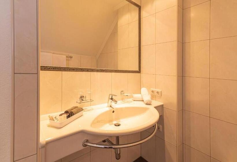 شقة 3 غرف, Garni Martina